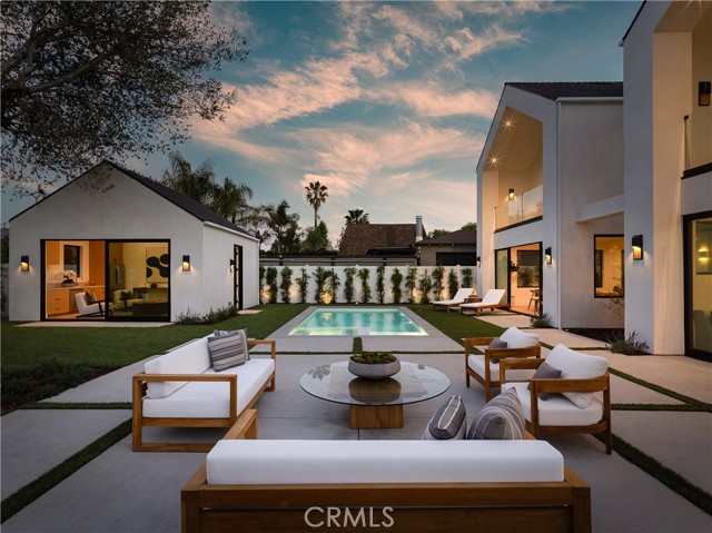 Detail Gallery Image 38 of 39 For 4936 Strohm Ave, Toluca Lake,  CA 91601 - 6 Beds | 6/1 Baths
