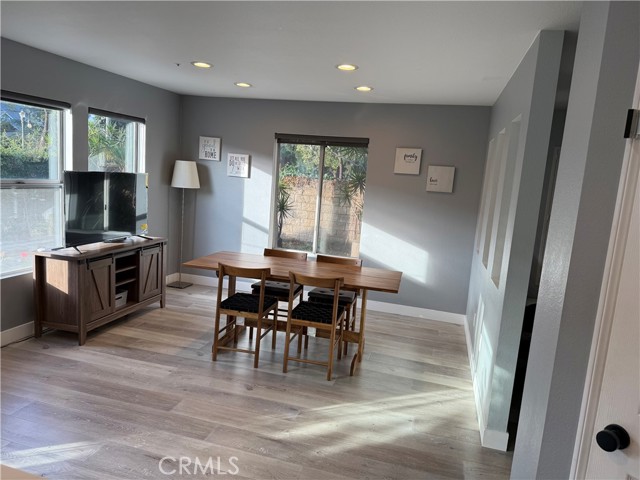 Detail Gallery Image 13 of 25 For 406 E Center, Anaheim,  CA 92805 - 3 Beds | 2/1 Baths