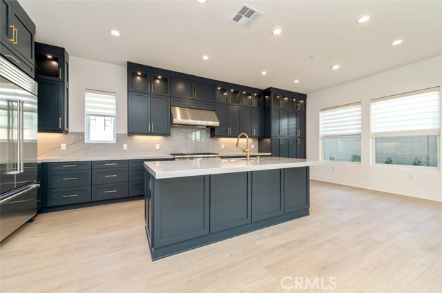 Detail Gallery Image 26 of 36 For 228 Stage, Irvine,  CA 92618 - 5 Beds | 5 Baths