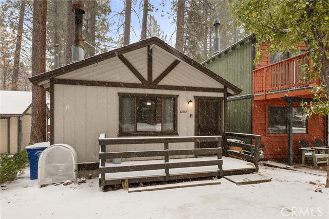 42762 La Cerena Avenue, Big Bear Lake, California 92315, 2 Bedrooms Bedrooms, ,1 BathroomBathrooms,Single Family Residence,For Sale,La Cerena,IG24235312