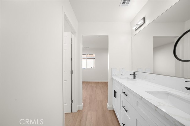 Detail Gallery Image 14 of 26 For 900 W Hert St, Colton,  CA 92324 - 4 Beds | 2/1 Baths