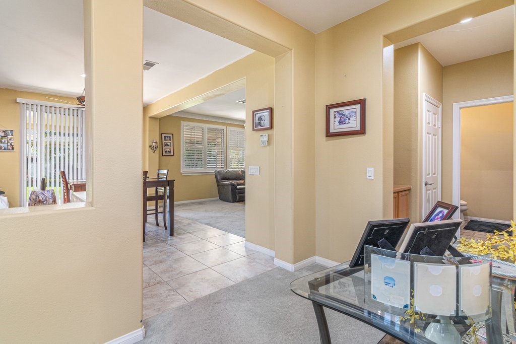 Detail Gallery Image 11 of 52 For 32836 Whitehaven Ct, Menifee,  CA 92584 - 5 Beds | 3/1 Baths