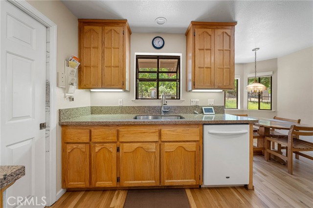8700 Red Hills Road, Kelseyville CA: https://media.crmls.org/medias/00d56246-9e34-4ede-8229-15ab83f99eb5.jpg