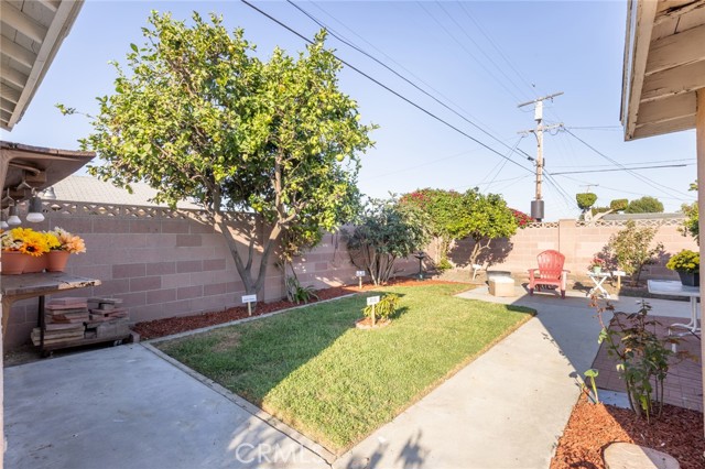 1001 134th Street, Compton, California 90222, 3 Bedrooms Bedrooms, ,1 BathroomBathrooms,Single Family Residence,For Sale,134th,SB24201154