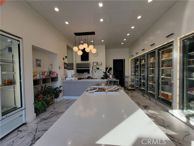 16320 S Western Avenue, Gardena CA: https://media.crmls.org/medias/00d67a29-fd71-4a47-a145-9de7c71f5ac1.jpg
