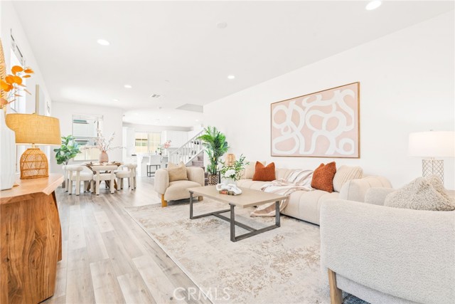 8254 Lily Drive, Rosemead CA: https://media.crmls.org/medias/00d6882c-fd54-45f2-89dc-cd24c338f0d5.jpg