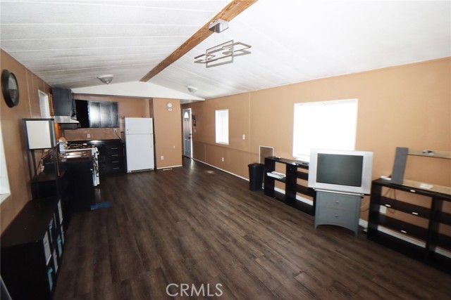 Detail Gallery Image 2 of 3 For 6601 Eucalyptus Dr #323,  Bakersfield,  CA 93306 - 2 Beds | 2 Baths