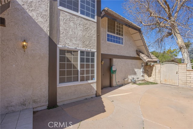 Detail Gallery Image 36 of 41 For 22810 Rio Chico Dr, Valencia,  CA 91354 - 4 Beds | 3 Baths