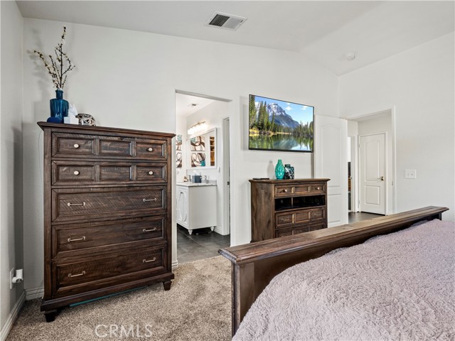 Detail Gallery Image 16 of 37 For 28331 Alton Way, Castaic,  CA 91384 - 5 Beds | 3 Baths