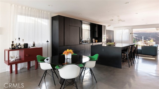 Detail Gallery Image 13 of 50 For 5473 E 4th, Long Beach,  CA 90814 - 3 Beds | 2/1 Baths