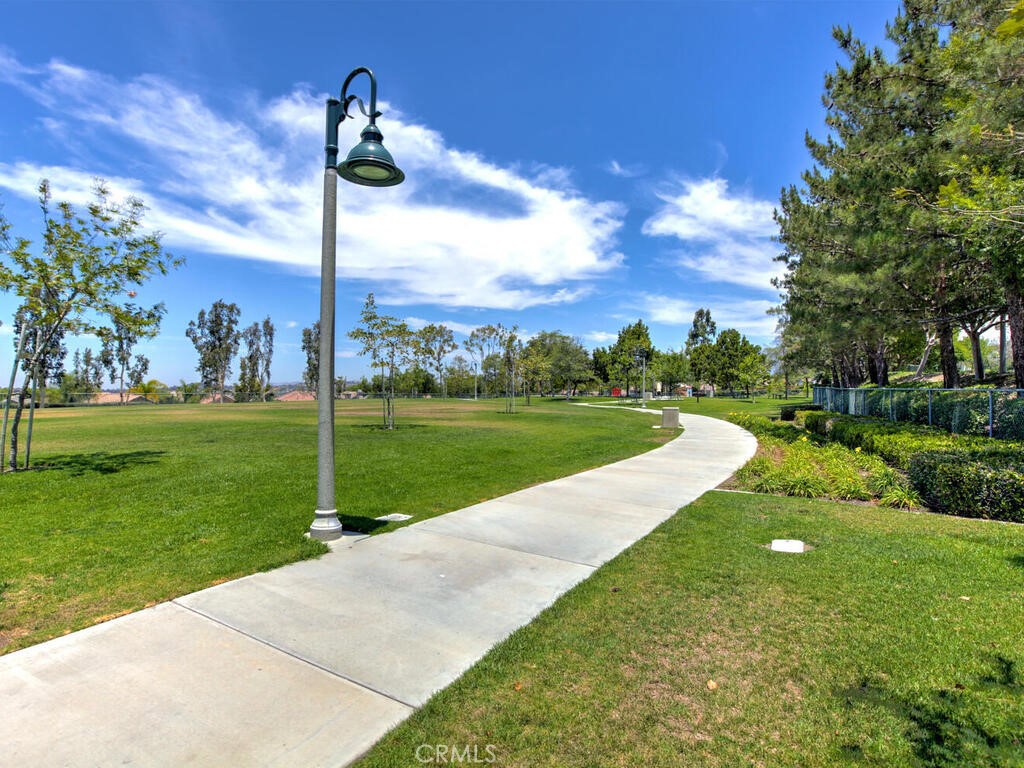 https://media.crmls.org/medias/00d8ed81-eb60-438b-88bb-5aecb307461b.jpg?preset=X-Large
