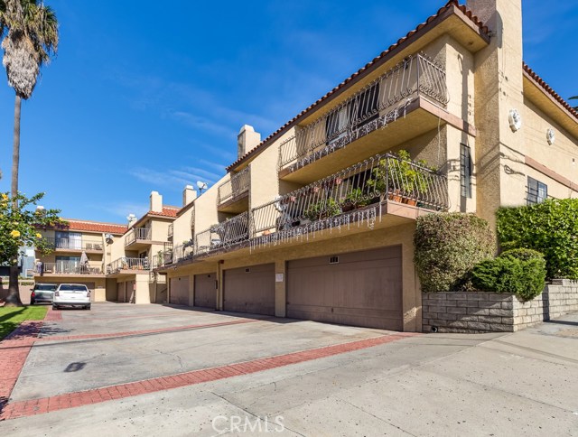 839 6th Street, Hermosa Beach, California 90254, 2 Bedrooms Bedrooms, ,2 BathroomsBathrooms,Residential,Sold,6th,SB16756283