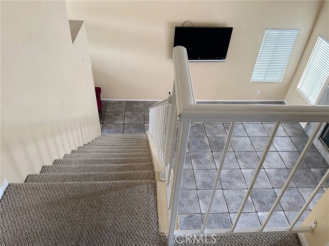 Detail Gallery Image 4 of 11 For 14732 Shadow Drive, Fontana,  CA 92337 - 3 Beds | 2/1 Baths