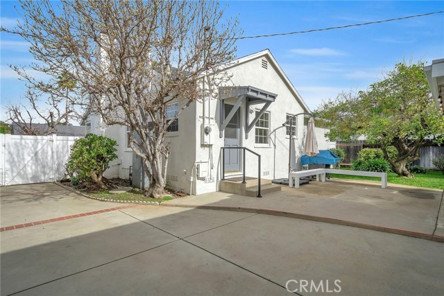 Detail Gallery Image 15 of 15 For 13958 Morrison St, Sherman Oaks,  CA 91423 - 3 Beds | 1 Baths