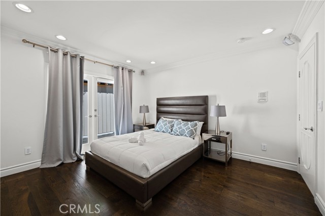 Detail Gallery Image 26 of 64 For 16221 Elisa Pl, Encino,  CA 91436 - 5 Beds | 5/1 Baths