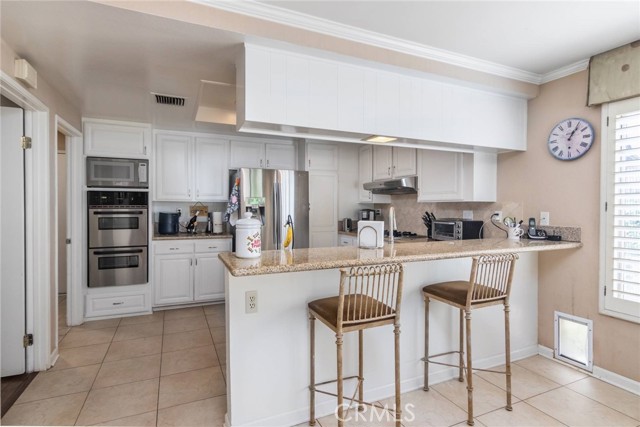 Detail Gallery Image 13 of 28 For 19343 Pauma Valley, Porter Ranch,  CA 91326 - 3 Beds | 2 Baths