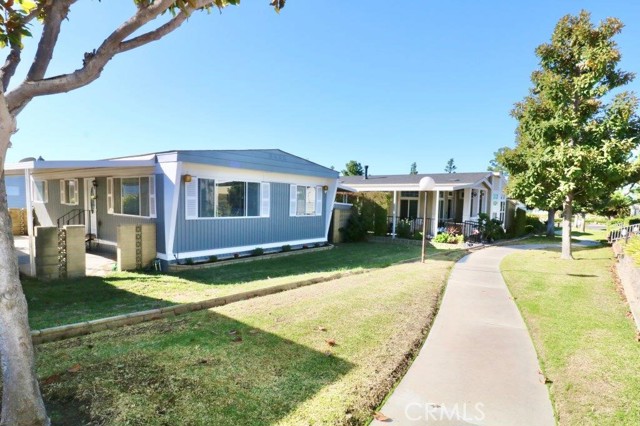 Detail Gallery Image 6 of 37 For 16943 Lake Forest Ln #95,  Yorba Linda,  CA 92886 - 2 Beds | 2 Baths