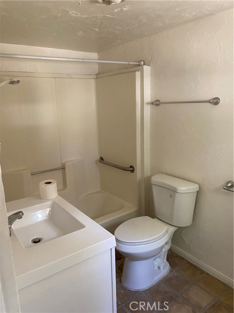 Detail Gallery Image 8 of 10 For 19216 Kendell, Devore,  CA 92407 - 0 Beds | 1 Baths