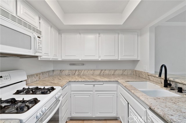 Detail Gallery Image 15 of 38 For 600 Central #406,  Riverside,  CA 92507 - 2 Beds | 2 Baths