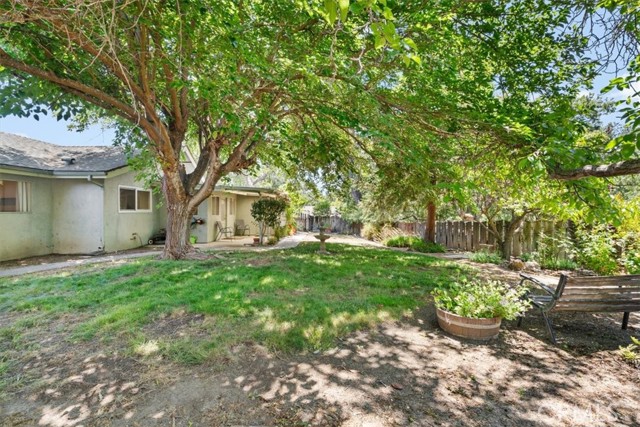 7480 Cortina Avenue, Atascadero CA: https://media.crmls.org/medias/00de6bcc-2c02-47b2-9703-0ca2fae937ad.jpg