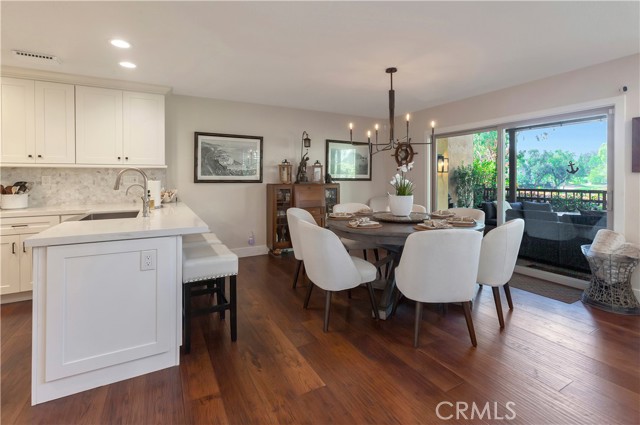 Detail Gallery Image 14 of 37 For 515 Bay Hill Dr, Newport Beach,  CA 92660 - 2 Beds | 2/1 Baths