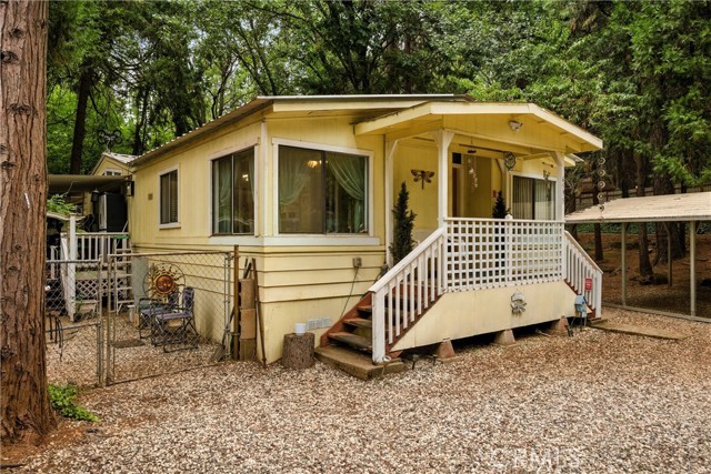 6595 Grandview Avenue, Magalia CA: https://media.crmls.org/medias/00df2e40-239d-4a44-bf33-91b56d2b4bb0.jpg
