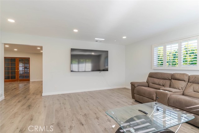 Detail Gallery Image 8 of 32 For 18301 Minnehaha St, Porter Ranch,  CA 91326 - 3 Beds | 2 Baths