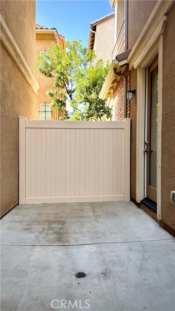 Detail Gallery Image 4 of 22 For 2863 Cedar Ln, Pomona,  CA 91767 - 3 Beds | 2/2 Baths