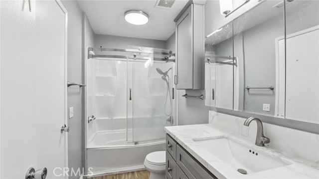 6816 Alondra Boulevard, Paramount CA: https://media.crmls.org/medias/00e02e5d-8e37-472d-9002-cfc07ed3bc70.jpg