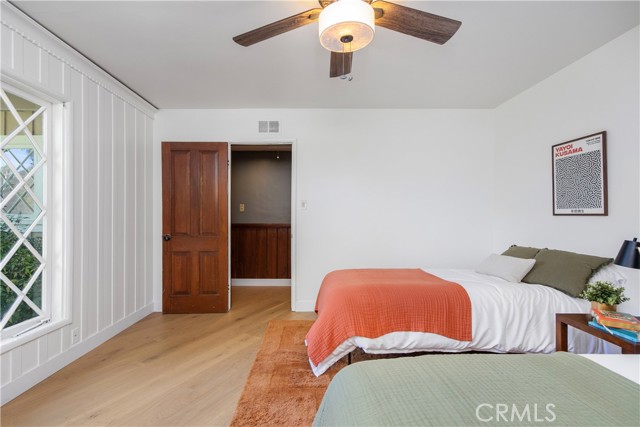 Detail Gallery Image 25 of 53 For 1430 La Perla Ave, Long Beach,  CA 90815 - 4 Beds | 3/1 Baths