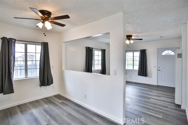 Detail Gallery Image 10 of 27 For 2154 E. 14th St, Long Beach,  CA 90804 - 2 Beds | 1 Baths