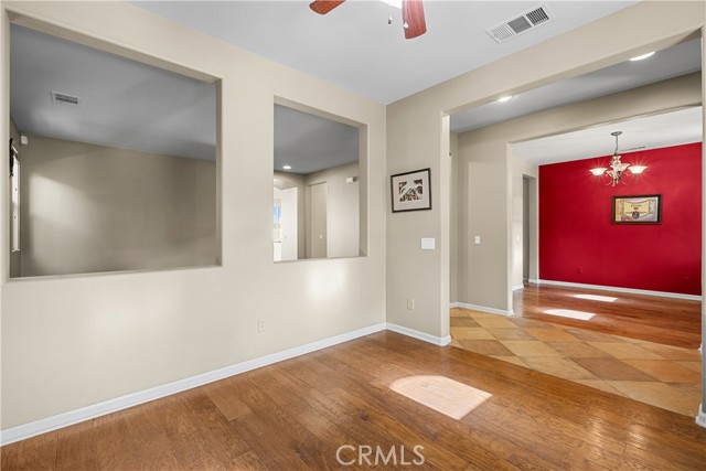 2123 Coconut Place, Palmdale CA: https://media.crmls.org/medias/00e1d84c-044d-4c92-8afd-33b4ef2bb621.jpg