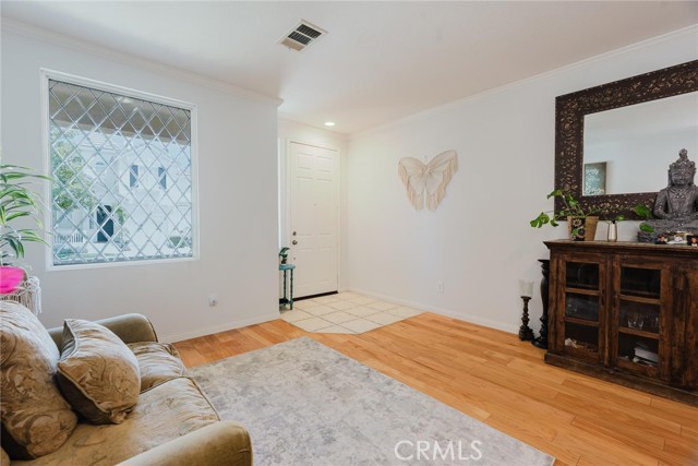 Detail Gallery Image 4 of 40 For 23346 Clearwater Ln, Valencia,  CA 91355 - 4 Beds | 2/1 Baths