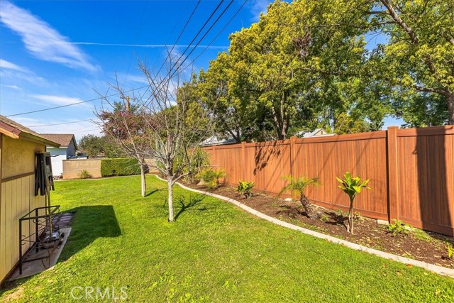 Image 26 of 30 For 4423 Maplewood Place