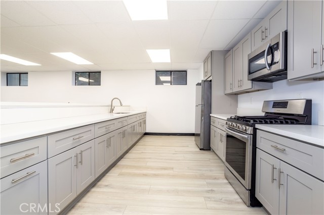 Detail Gallery Image 30 of 46 For 13331 Moorpark St #319,  Sherman Oaks,  CA 91423 - 2 Beds | 2 Baths