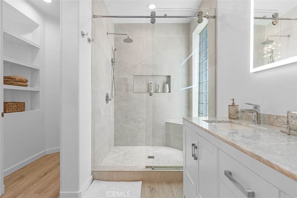 MLS #OC24101277 img 31