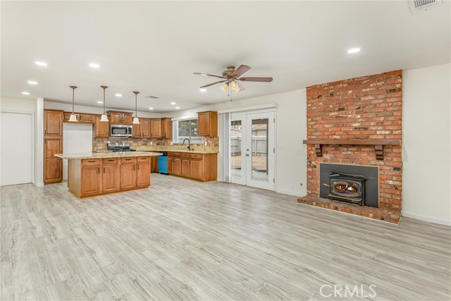 19891 Talihina Road, Apple Valley CA: https://media.crmls.org/medias/00e52d72-037b-45b6-b19d-6ac9bf7440fc.jpg