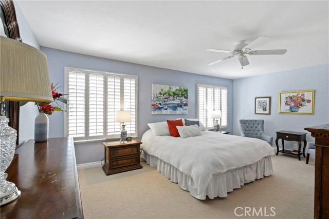 24211 Puerta De Luz, Mission Viejo CA: https://media.crmls.org/medias/00e582c3-e416-4c0d-8bc4-b0931856658e.jpg