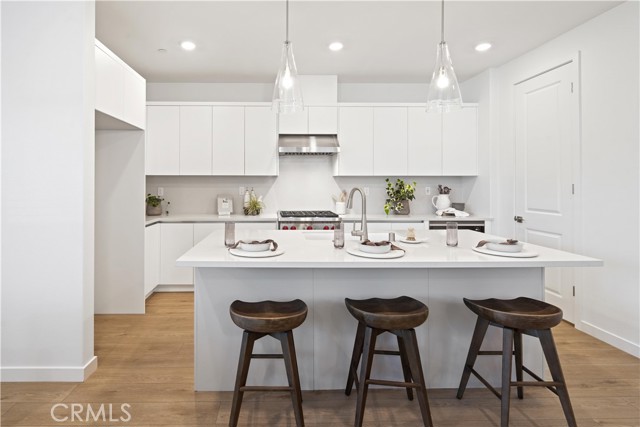 Detail Gallery Image 11 of 36 For 2352 Channel Drive #101,  Ventura,  CA 93003 - 4 Beds | 2/1 Baths