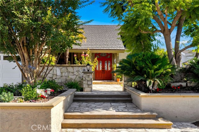 3636 E Longridge Drive, Orange CA: https://media.crmls.org/medias/00e6b8b5-1bc1-4a56-a199-83671a05a91c.jpg