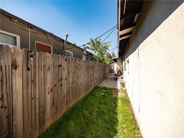 Detail Gallery Image 9 of 12 For 805 S Olive Ave, Alhambra,  CA 91803 - – Beds | – Baths