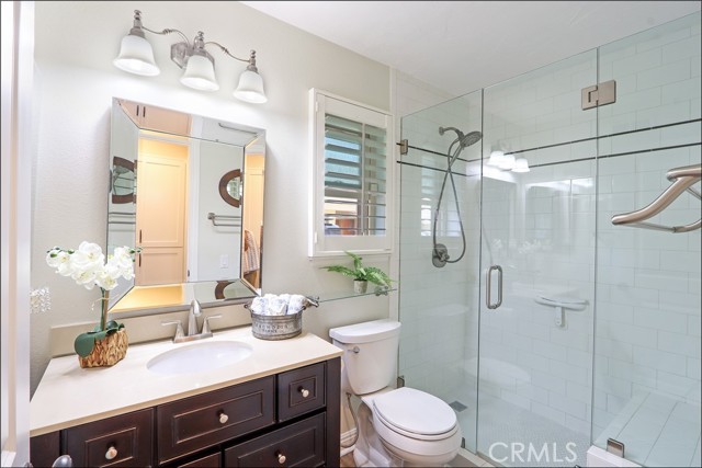 21312 Tupelo Lane, Lake Forest CA: https://media.crmls.org/medias/00e70382-bfb9-4d68-80fa-cfbe9b873f5d.jpg