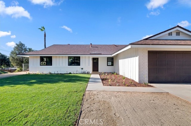 Detail Gallery Image 4 of 37 For 7695 Lakeside Dr, Jurupa Valley,  CA 92509 - 3 Beds | 2 Baths