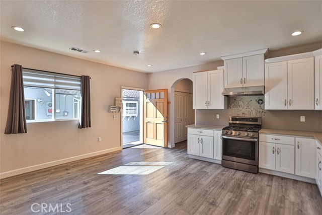 Detail Gallery Image 33 of 46 For 18440 Tamarind, Fountain Valley,  CA 92708 - 6 Beds | 4 Baths