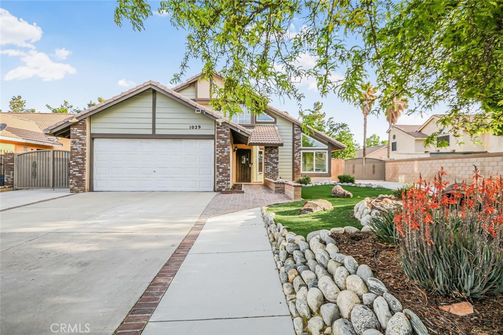 1029 Lillian Court