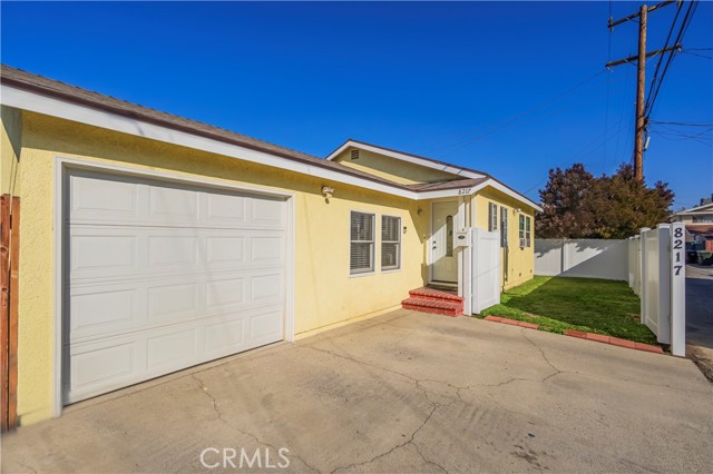 8217 5th Street, Downey, California 90241, 2 Bedrooms Bedrooms, ,1 BathroomBathrooms,Single Family Residence,For Sale,5th,PW24227922