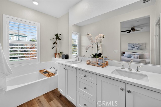 Detail Gallery Image 18 of 34 For 22812 Harvest Mill, Saugus,  CA 91350 - 3 Beds | 3 Baths