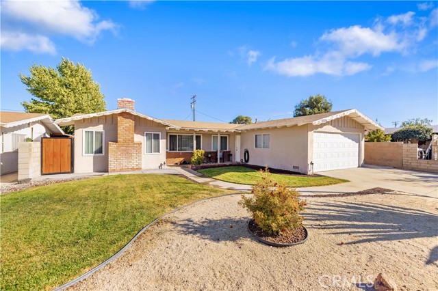 Detail Gallery Image 2 of 23 For 37328 50th St, Palmdale,  CA 93552 - 4 Beds | 2 Baths