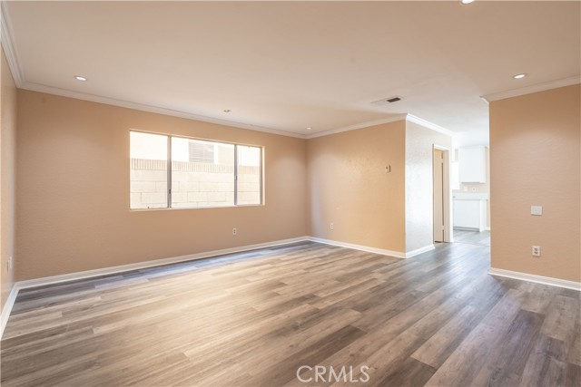 627 East Lincoln Street, Carson CA: https://media.crmls.org/medias/00e9ec0d-ac1d-46eb-b91f-65e7dc65b386.jpg