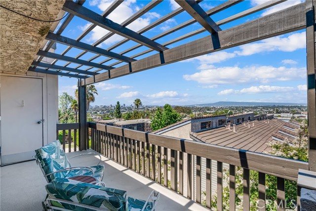 Detail Gallery Image 17 of 19 For 2298 Rose #403,  Signal Hill,  CA 90755 - 2 Beds | 2 Baths